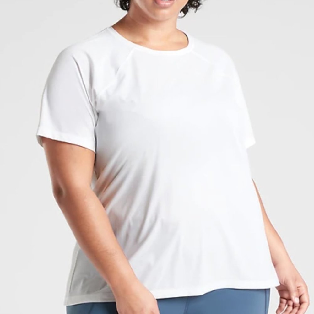 Athleta ultimate train tee in white, size 1X